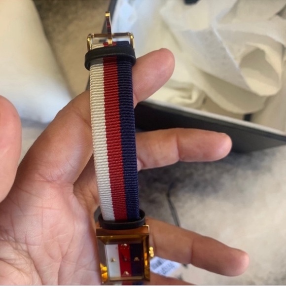 Gucci G- Frame Logo Red White Blue Watch YA147405 main image 5